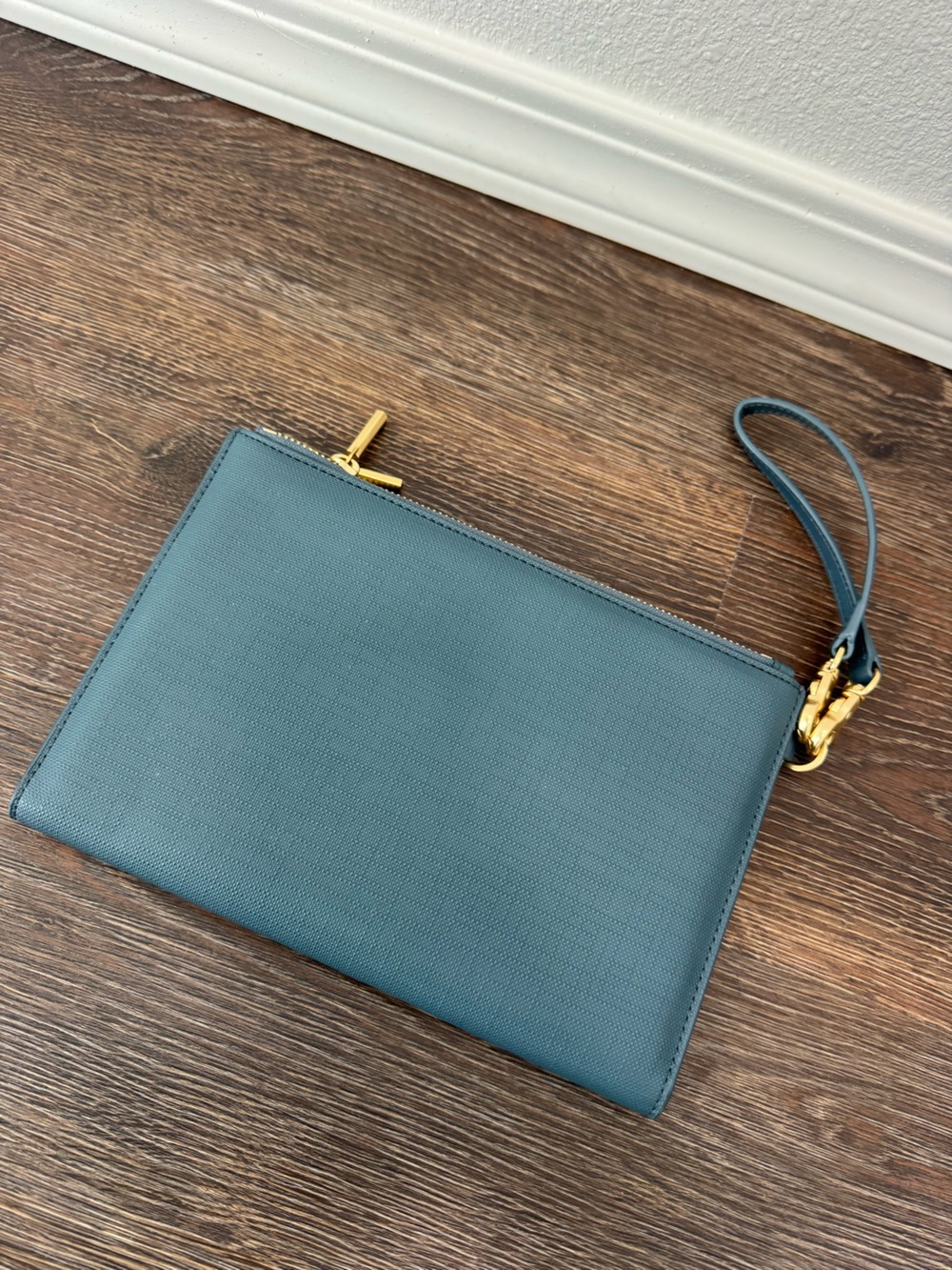 Dagne Dover Essential Clutch Wallet